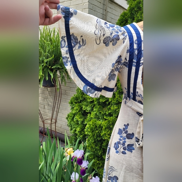 The Cottager for the Junior Cream and Blue Floral Vintage Maxi Dress - Picture 6 of 13